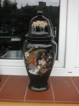 waza - amfora pięknie zdobiona 