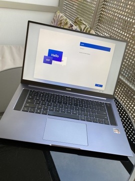 Laptop biznesowy Huawei D16
