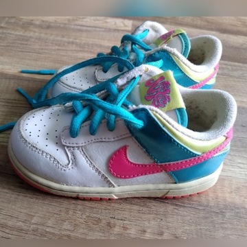 Buty Dla Dziewczynki Nike rozm. 23,5