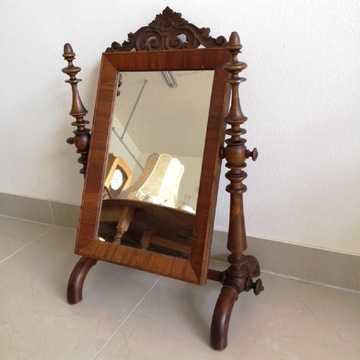 Piękne stare lustro toaletowe drewno