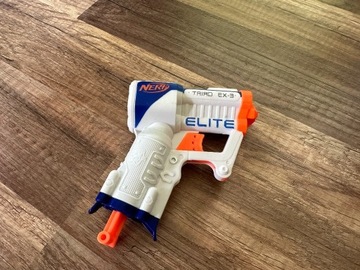 PISTOLET Hasbro Nerf Elite Triad EX-3 XD A1690