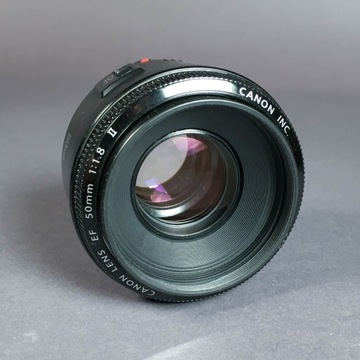 obiektyw Canon Lens EF 50mm 1:1.8 II - z wadą