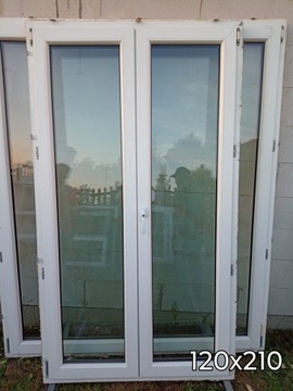 Okno balkonowe 118x210