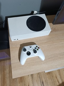 Xbox series s + pad 