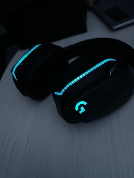 Słuchawki bezprzewodowe/przewodowe Logitech g 935