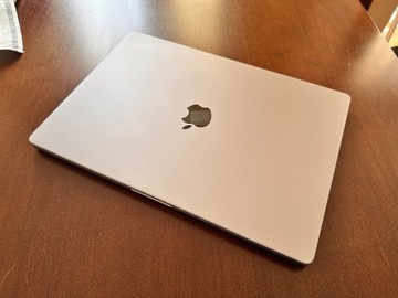 Apple MacBook Pro 16" M1 Pro stan idealny