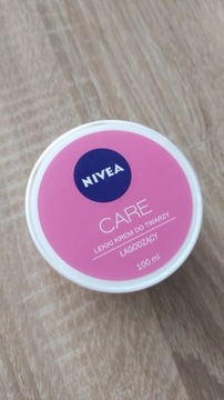 Łagodzący krem do twarzy Nivea care 3w1 