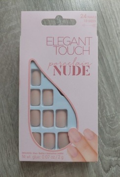 Tipsy do paznokci Elegant Touch porcelain NUDE