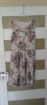 Sukienka w kwiaty Bodyflirt 36S