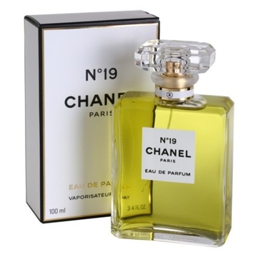 CHANEL Chanel No 19 