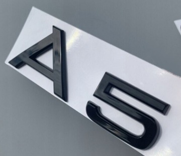 Nowy czarny emblemat Audi A5 błyszczący