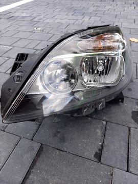 Lampa lewa mercedes b klasa