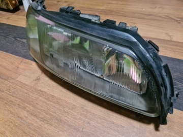 VOLVO S60 I V70 LAMPA PRAWA PRZEDNIA