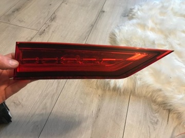 volvo xc60 lampa tylnia klapy bagażnika 2017+