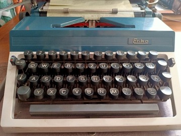 Maszyna do pisania Erika 40 (stan idealny)