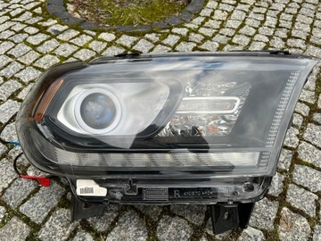 Dodge Durango reflektor prawy LED oryg modyfik