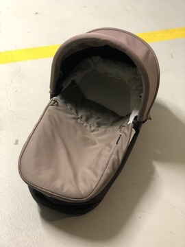 Gondola Baby Jogger De lux pram 