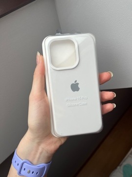 Case iPhone 15 Pro etui silikonowe logo apple