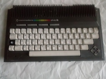 Klawiatura i górna obudowa Commodore Plus4