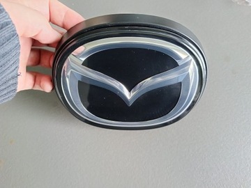 Emblemat znaczek Mazda CX-30 logo pod radar