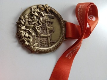 Półmaraton Warszawski medal koszulka NB + buff