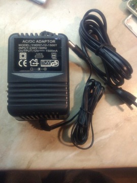 Ac/dc adapter 12v/1500mA