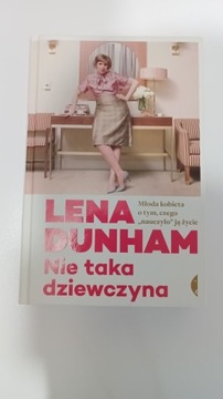 NIE TAKA DZIEWCZYNA. LENA DUNHAM