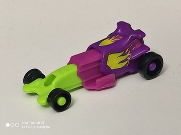 Kinder niespodzianka Autka, samochod Hot Wheels