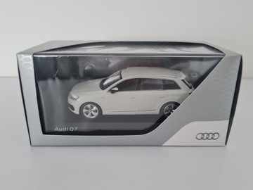 Modelik AUDI Q7 V8 TDI S-LINE 1:43 Oryginał