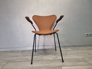 Krzesło Fritz hansen Arne Jacobsen