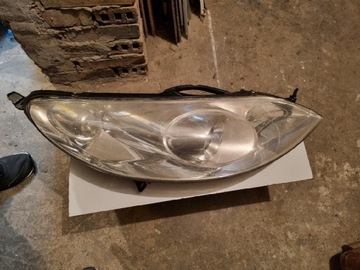 Prawa lampa przód peugeot 407