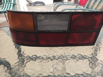 Porsche 924,944 lampa tylna lewa