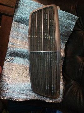 Grill Mercedes W210