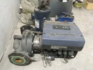 Używana pompa Grundfos MGE90SA2-FT100-G3