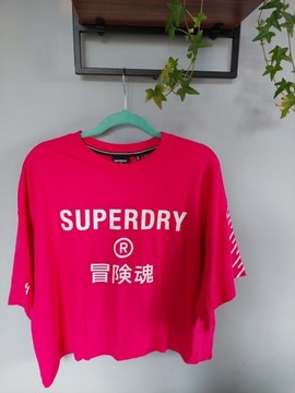 Nowy różowy krótszy t-shirt Superdry rozmiar EU44