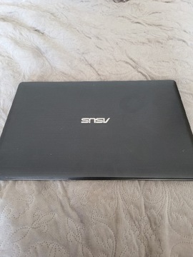 ASUS Y582CL-SX272D - używany laptop 15,6"