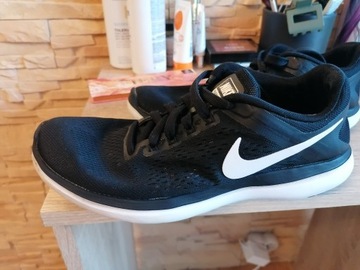 Buty Nike r 40,5 (25,5 cm)