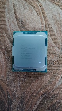 Intel Core i7 6850K SR2PC LAG2011v3