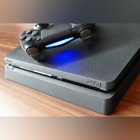 Konsola ps4 slim 500gb +gry