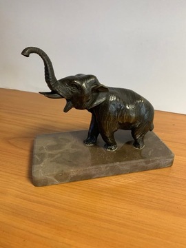Figura - Słoń z brązu .