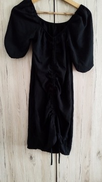 Czarna Sukienka ze ściągaczem 