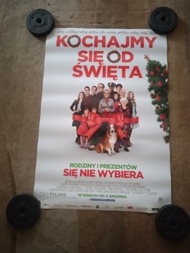 8 plakatów Kochajmy Się Od Święta, Bóg Nie Umarł. 