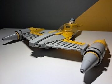 LEGO Star Wars Naboo Starfighter 7877 Niekompletny