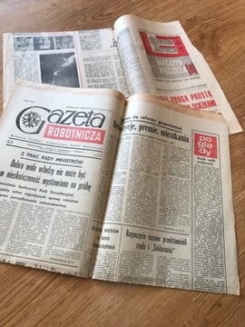 Dwie stare gazety 1981