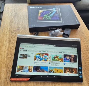 Lenovo Yoga 2 Pro tablet z projektorem