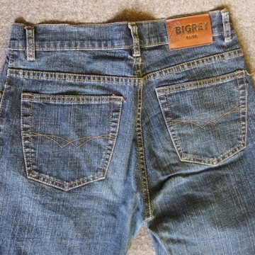 Spodnie jeans (dżinsy) W32L32 jak NOWE  