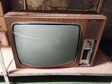 Telewizor Unitra t 6102. 