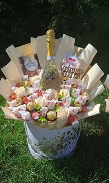 Box ze słodyczy podziękowanie dla rodziców prezent róże mydlane ślub 