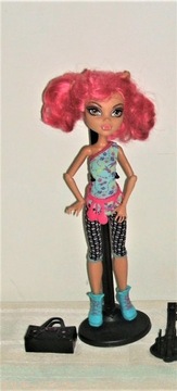 MONSTER HIGH UPIORNE LEKCJE TAŃCA HOWLEEN WOLF