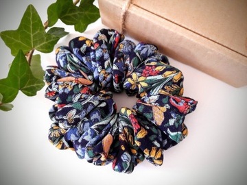 Gumka do włosów scrunchie kolorowa.